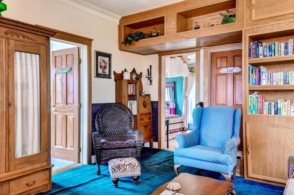 Astoria Painted Lady Historic Apt With River View! Eksteriør bilde